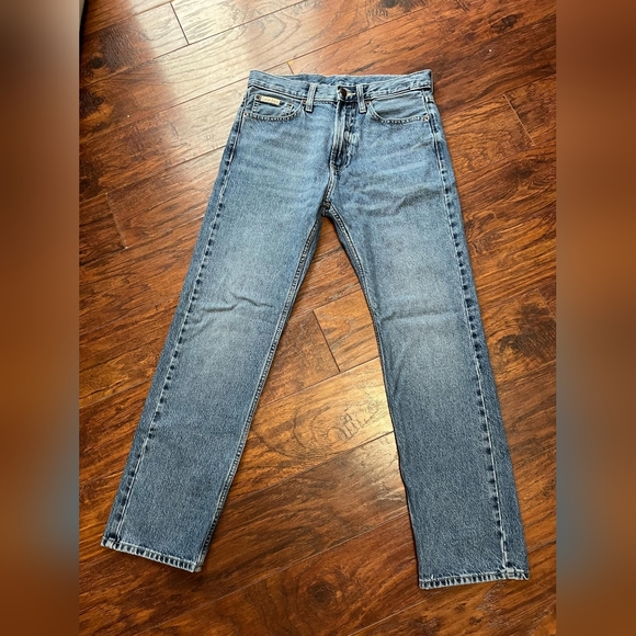 Calvin Klein Standard Straight Jean - Picture 1 of 6